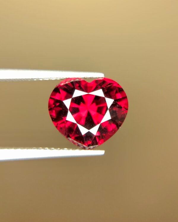 Natural Rhodolite garnet Gemstone